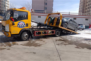 湖滨救援拖车费用怎么算